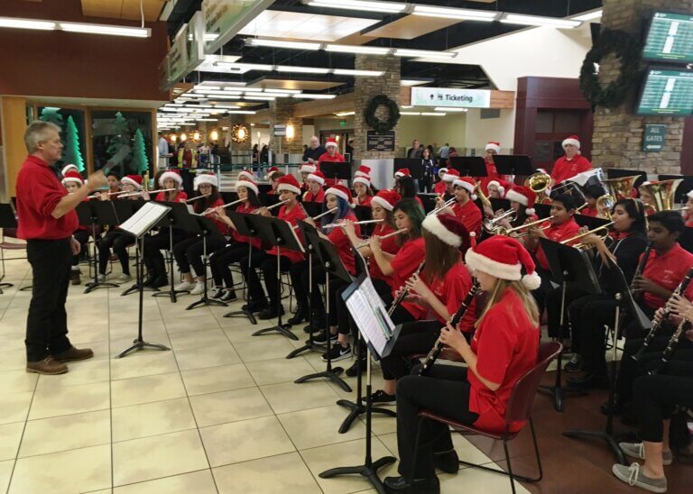 Pine Middle School Band performing for the holidays at RNO.